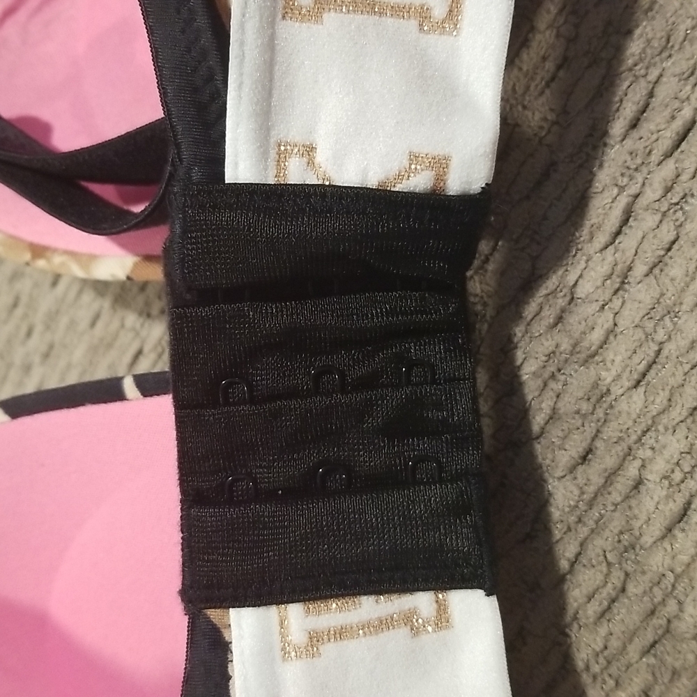 VS Pink Super Push Up Bra - Picture 5 of 10